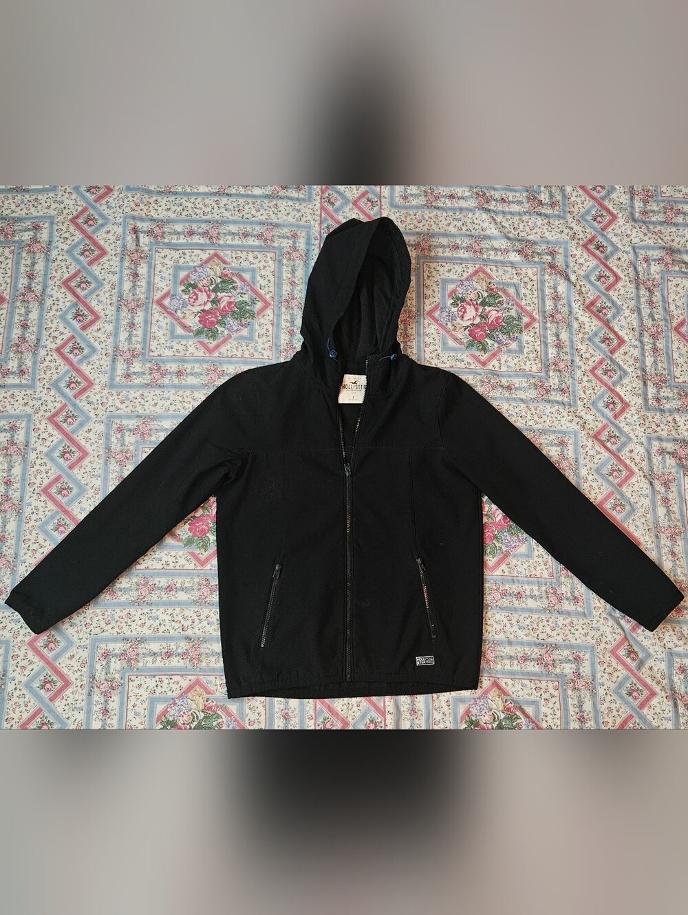 Hollister Men's Black Hooded Zip Jacket